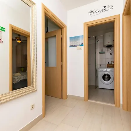 Sunny Apartment Lokva Rogoznica